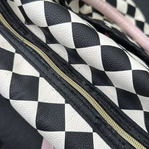 Betsey Johnson Weekender Bow Duffel Bag - Picture 9 of 14